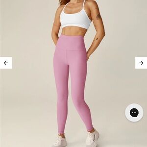 Beyond Yoga Caught in the Midi high waisted Leggings in pink